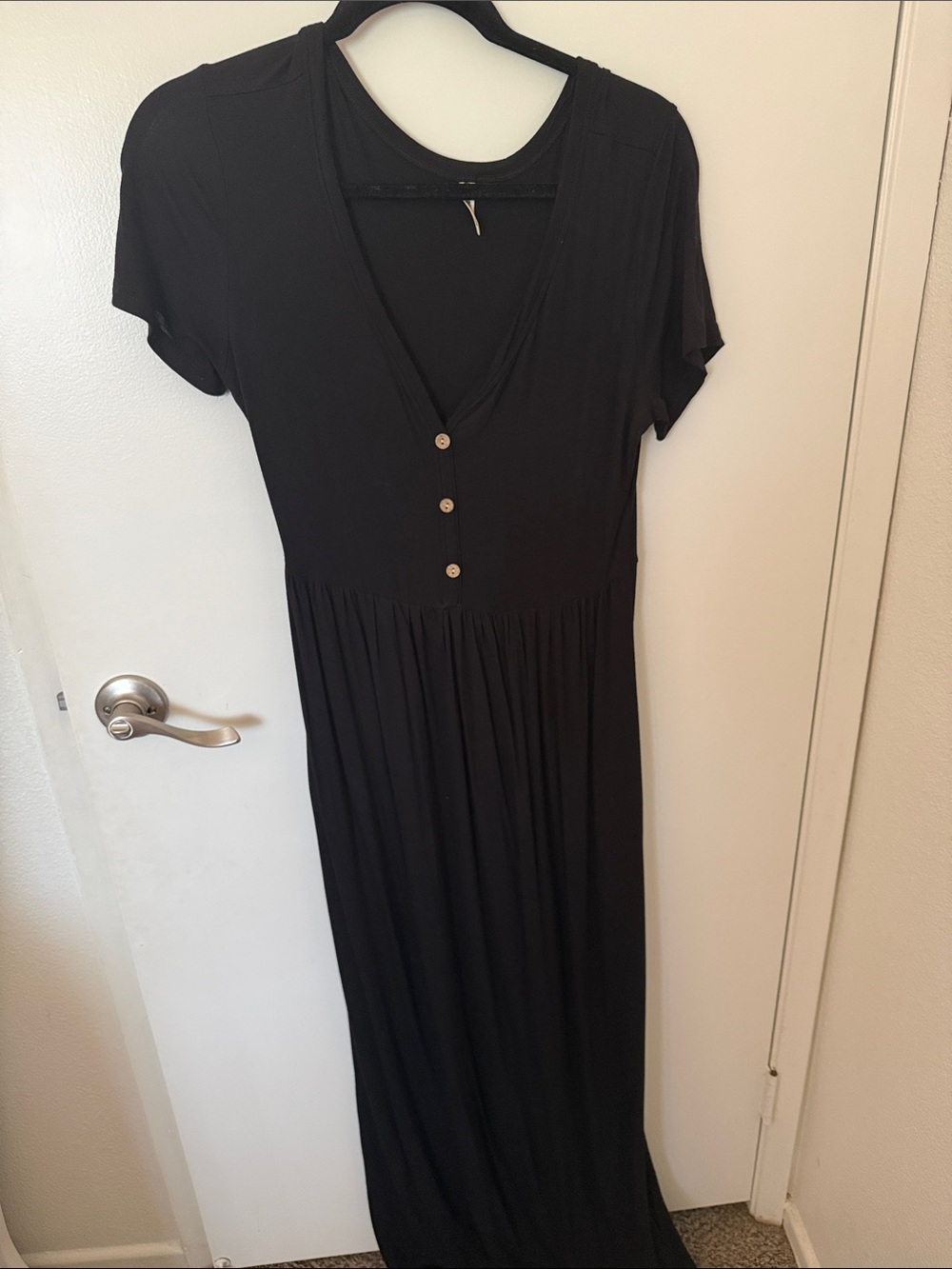 Elle Black V-Neck Short-Sleeve Maxi Dress with Button Accents